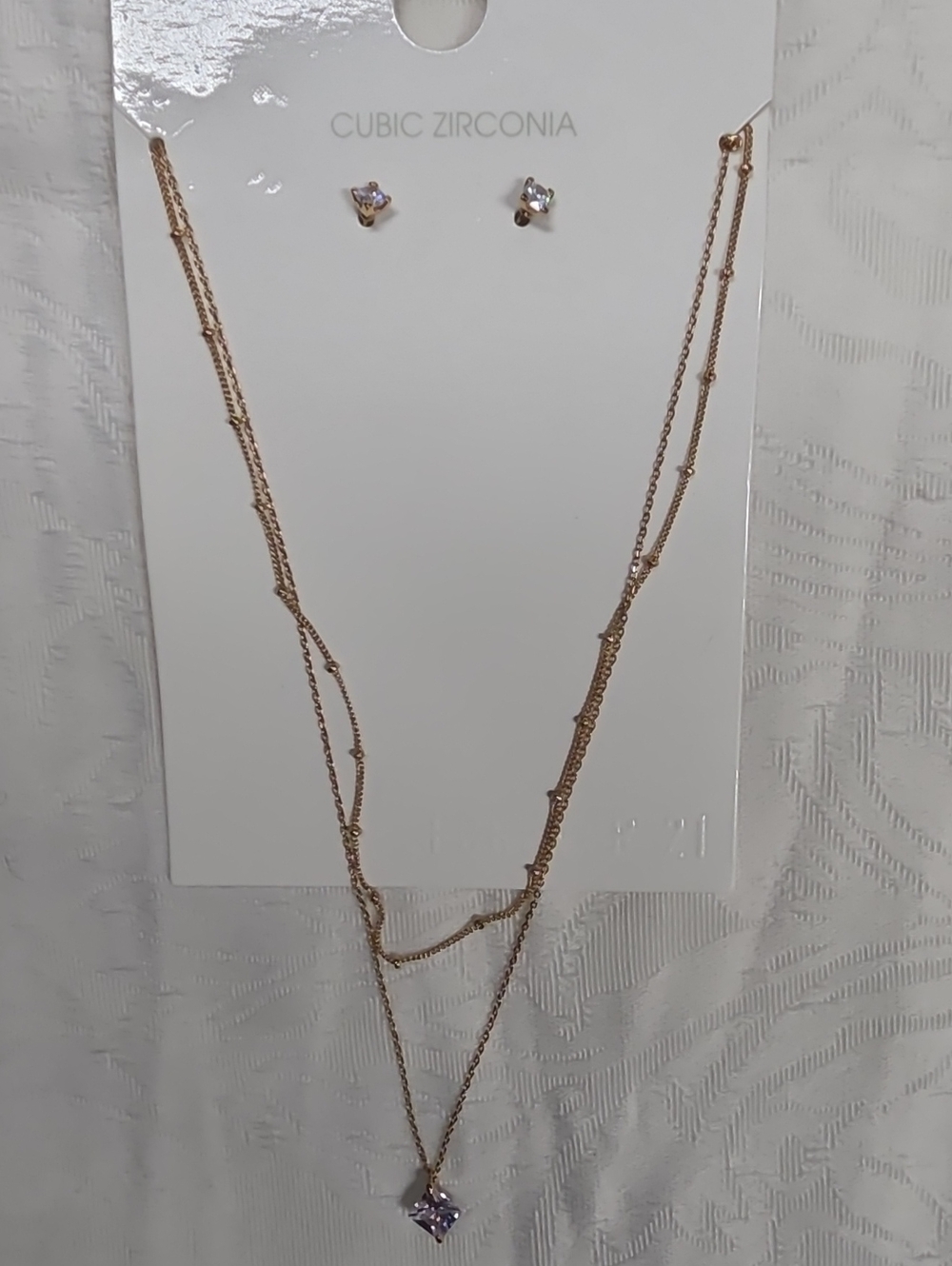 The Forever 21 Necklace & Earring Set